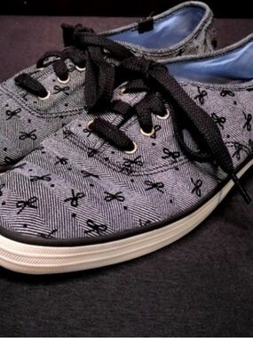 Taylor Swift Keds Gray Canvas Sneakers with Black Bow Print